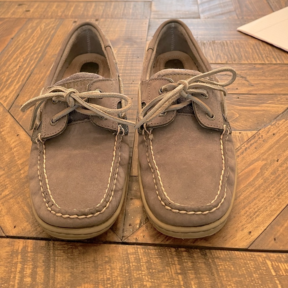 Dark gray Sperry